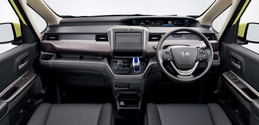 All-new 2016 Honda Freed goes on sale in Japan 549916