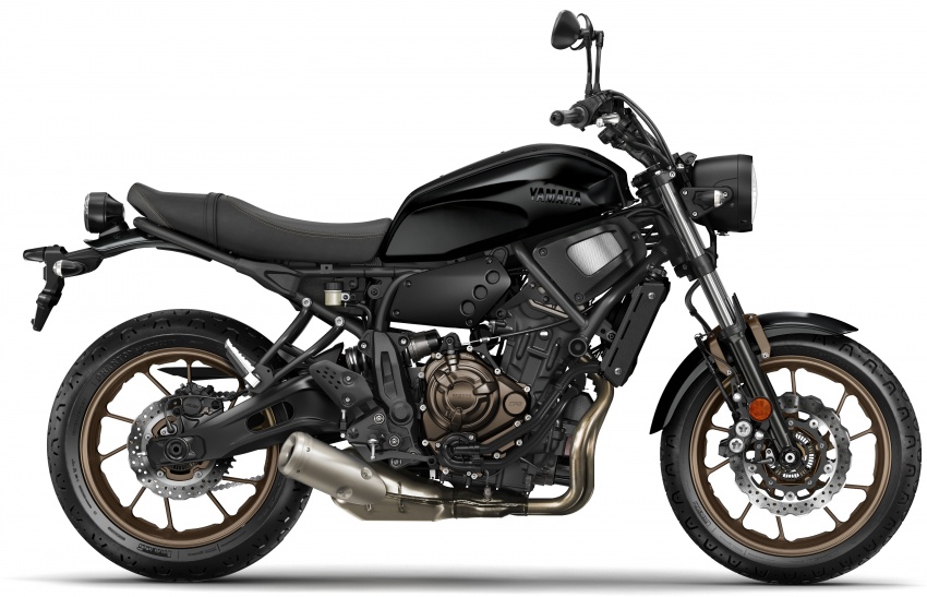 2017 Yamaha motorcycles get new colour schemes 556322