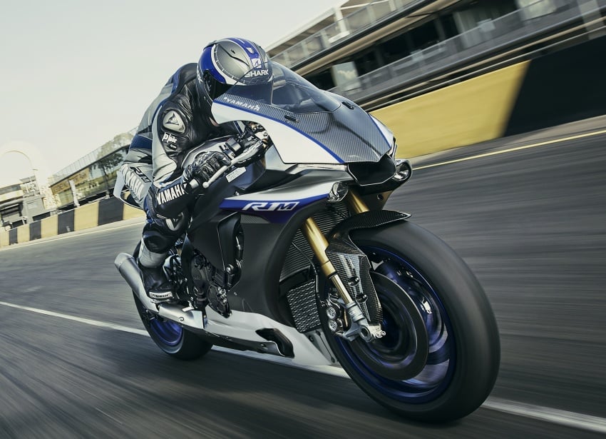 2017 Yamaha YZF-R1M opens for online order in Oct 554719