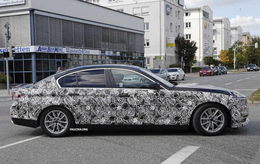 VIDEO: G30 BMW 5 Series teased ahead of Paris debut 547389