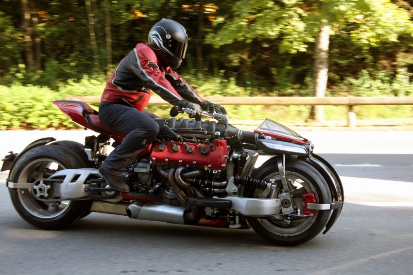 VIDEO: Lazareth LM 847 motosikal guna enjin V8 Maserati; terbukti berfungsi dengan 470hp dan 611Nm 548757