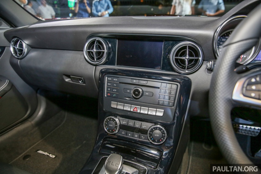 Mercedes-Benz SLC Roadster dilancar dalam dua varian – SLC 200 RM398,888 dan SLC 300 RM468,888 556885