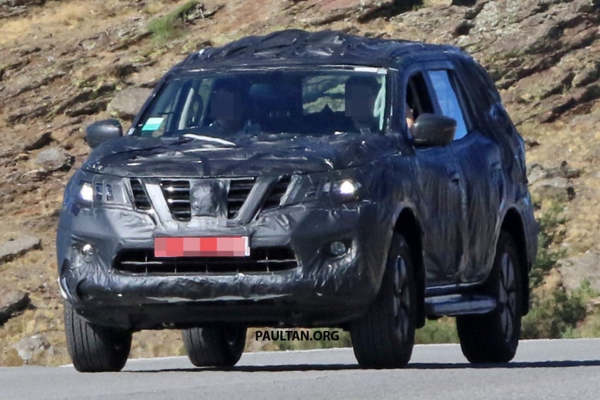 SPIED: Nissan NP300 Navara SUV in production guise 548772