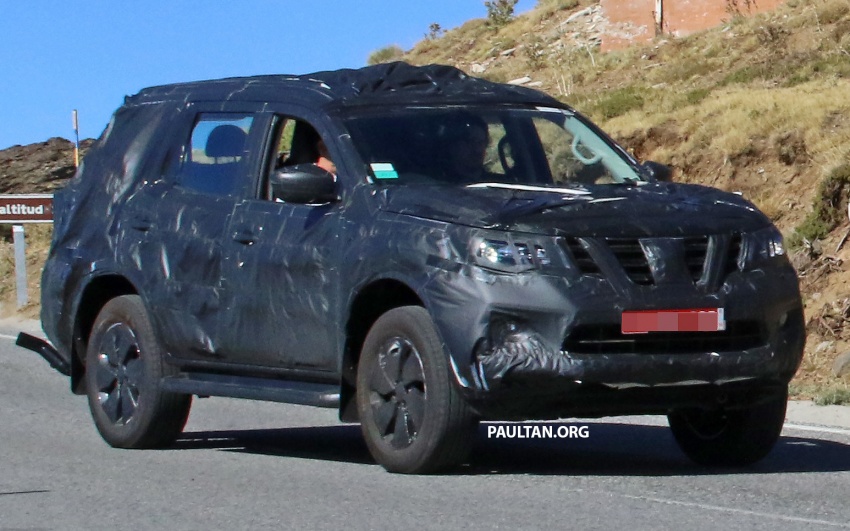 SPIED: Nissan NP300 Navara SUV in production guise 548773