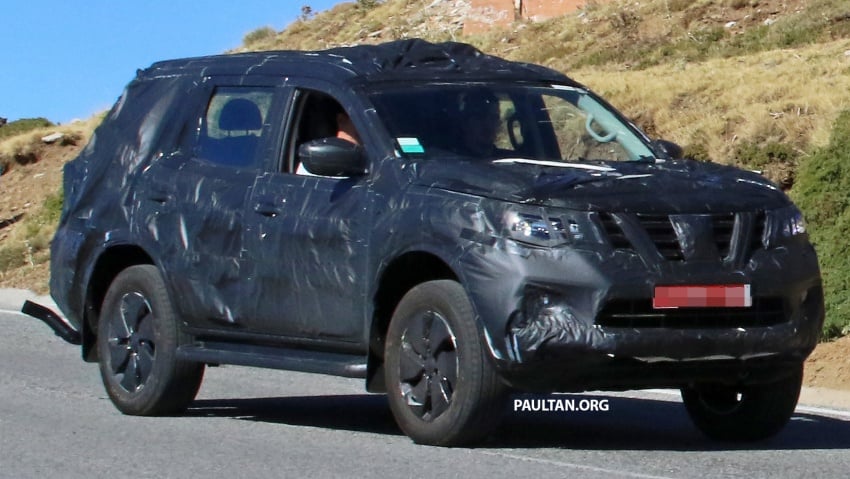 SPIED: Nissan NP300 Navara SUV in production guise 548774