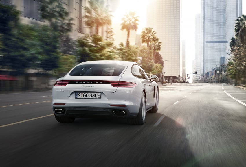 Porsche Panamera 4 E-Hybrid – 462 hp plug-in hybrid 547682