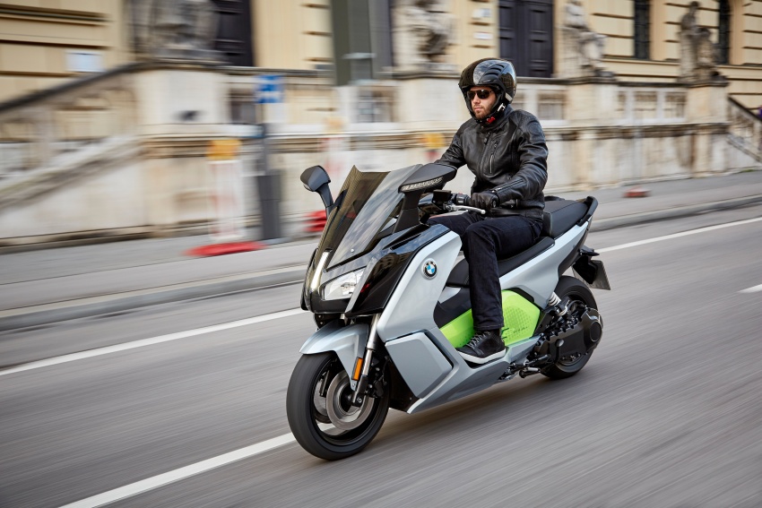 BMW C evolution e-scooter: up to 26 hp, 160 km range 548149