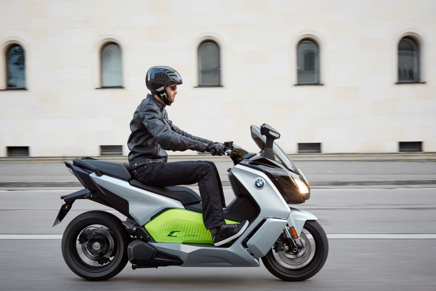 BMW C evolution e-scooter: up to 26 hp, 160 km range 548154