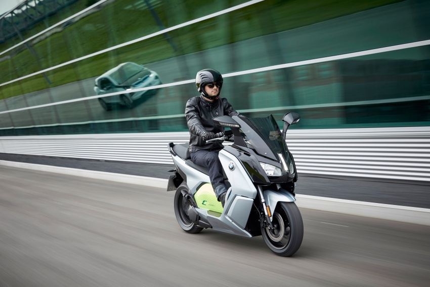 BMW C evolution e-scooter: up to 26 hp, 160 km range 548162
