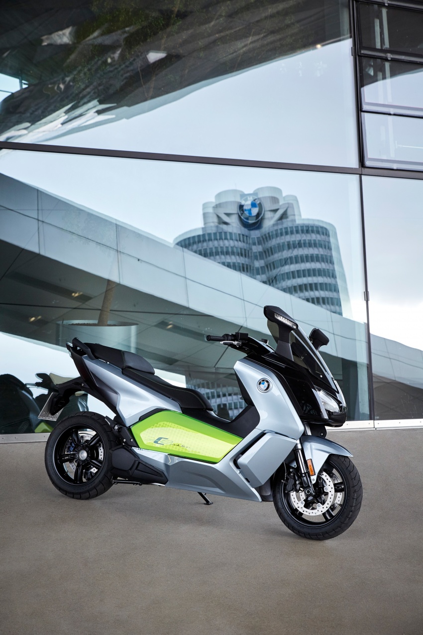 BMW C evolution e-scooter: up to 26 hp, 160 km range 548145