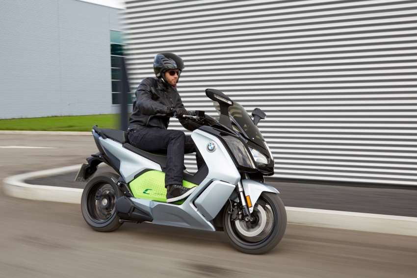 BMW C evolution e-scooter: up to 26 hp, 160 km range 548160