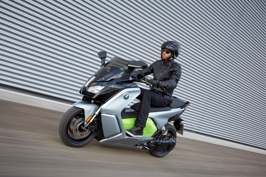 BMW C evolution e-scooter: up to 26 hp, 160 km range 548144