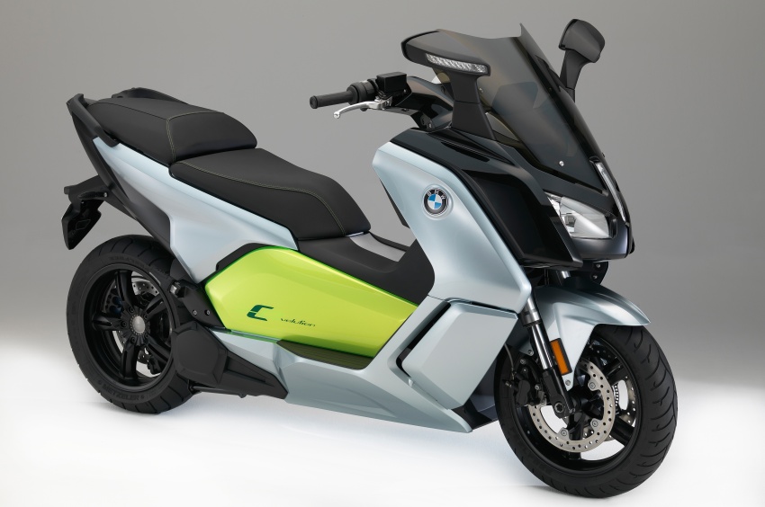 BMW C evolution e-scooter: up to 26 hp, 160 km range 548129