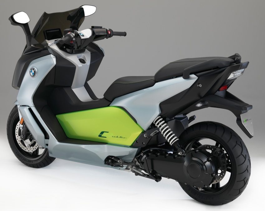 BMW C evolution e-scooter: up to 26 hp, 160 km range 548133