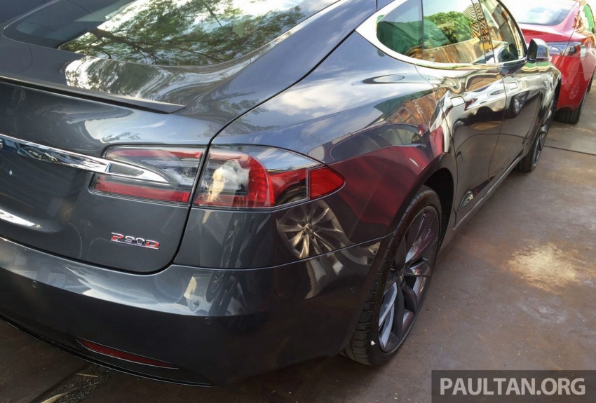 First batch of Tesla Model S on way in to Malaysia – shipment consists of 10 units of the 70 and P90D 553401