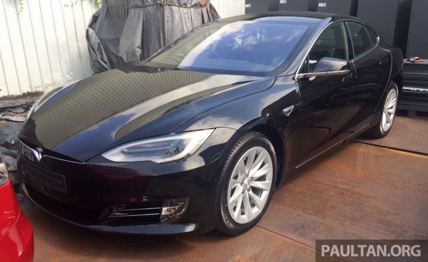 First batch of Tesla Model S on way in to Malaysia – shipment consists of 10 units of the 70 and P90D 553397