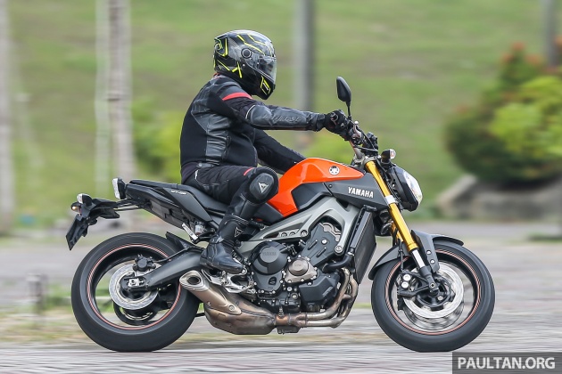 2015 YAMAHA MT09 ABS ORANGE with 12574 miles  Used Motorbikes Dealer  Macclesfield  Donington Park The Superbike Factory