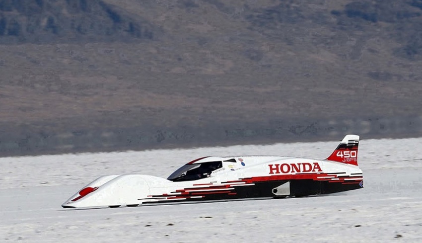 Honda S-Dream reaches 421 km/h at Bonneville 552420