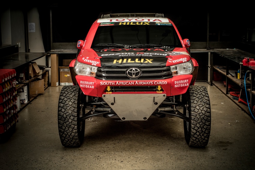 Toyota Gazoo Racing unveil 2017 Dakar Rally Hilux Evo racer – 5.0 litre V8 engine; 940 mm wheels 543035