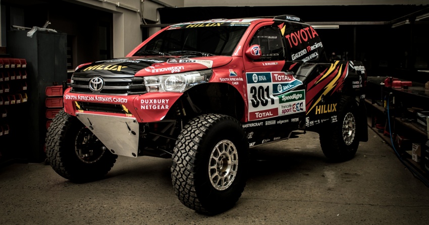 Toyota Gazoo Racing unveil 2017 Dakar Rally Hilux Evo racer – 5.0 litre V8 engine; 940 mm wheels 543037