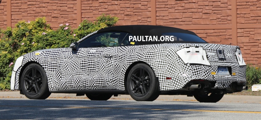 SPIED: 2018 Ford Mustang Convertible facelift sighted 561281