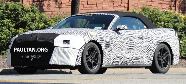 2017-ford-mustang-convertible-spy-2_bm