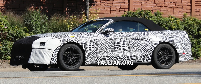 SPIED: 2018 Ford Mustang Convertible facelift sighted 561273