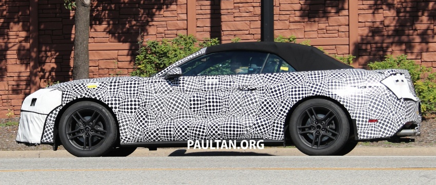 SPIED: 2018 Ford Mustang Convertible facelift sighted 561277