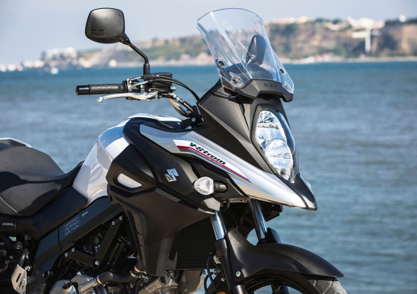 2017 Suzuki V-Strom range gets updates for new year – now with 5-axis IMU, 650 Euro 4 compliant, new EFI 561438