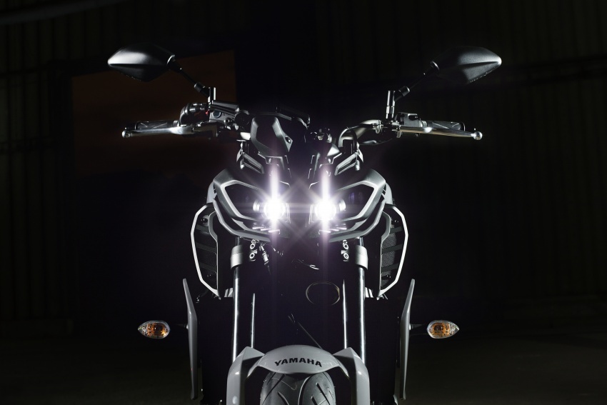 Yamaha MT-09 diperbaharui untuk tahun 2017 – rupa lebih agresif, quickshifter secara standard, klac A&S 559544