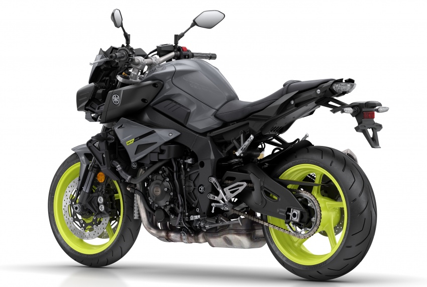 2017 Yamaha MT-10 updated with quickshifter, MT-10 SP gets YZF-R1M tech, Ohlins electronic suspension 559895