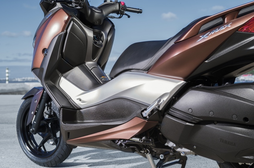 2017 Yamaha X-Max 300 scooter launched in Europe 565670