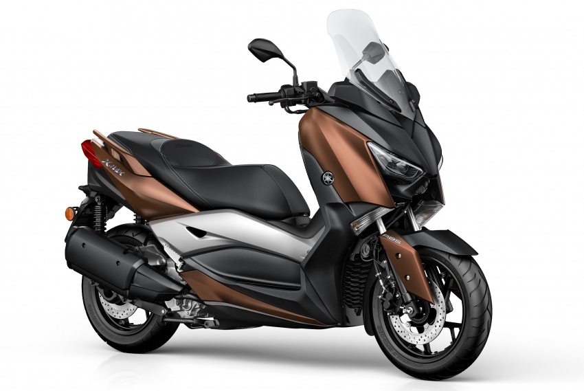 2017 Yamaha X-Max 300 scooter launched in Europe 565706