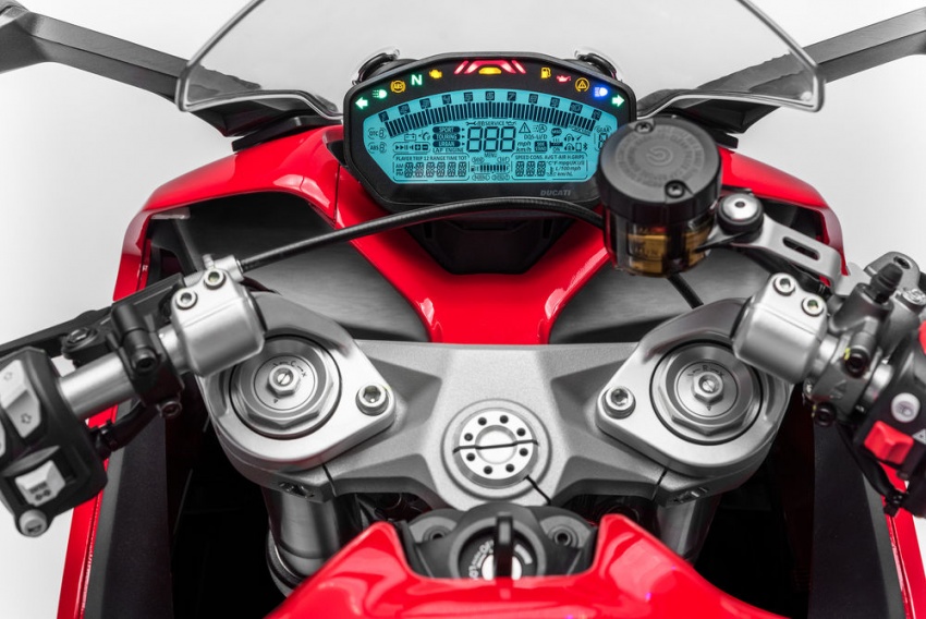 Ducati SuperSport dan SuperSport S 2017 diperkenal – untuk kegunaan harian, guna enjin 937 cc Hyperstrada 560180