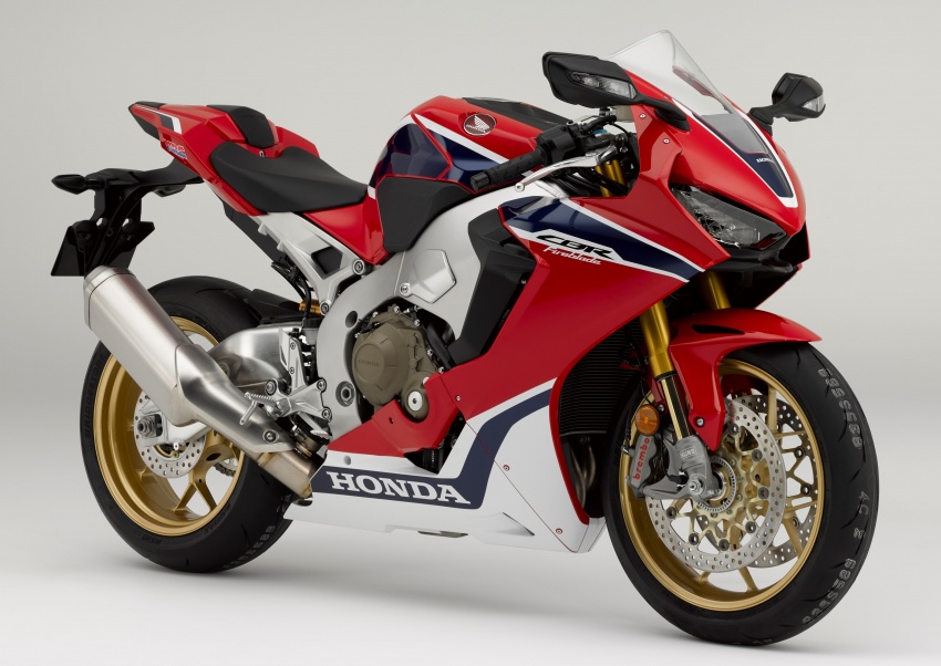 2017 Honda CBR1000RR Fireblade SP and SP2 – taking the fight to the black and green machine 558798