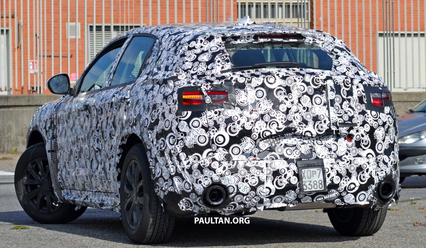 SPIED: Alfa Romeo Stelvio SUV with less disguise 568516