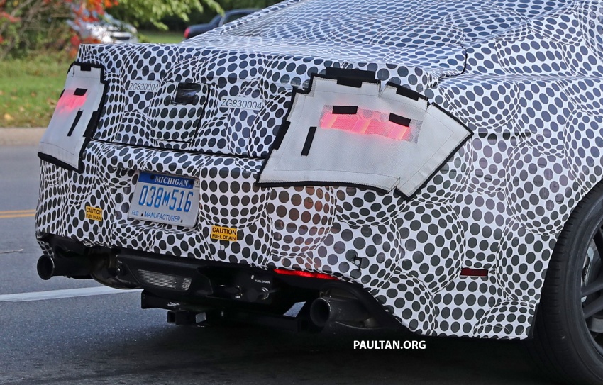SPYSHOTS: Ford Mustang coupe facelift spotted 571507