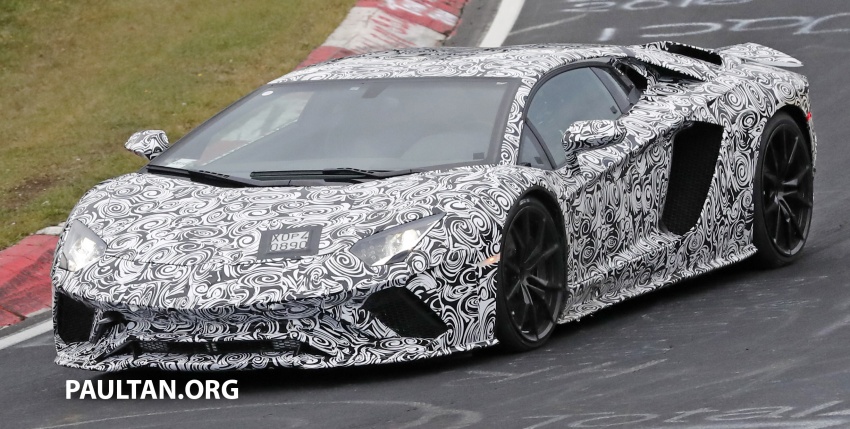 SPYSHOTS: Lamborghini Aventador facelift spotted 563305