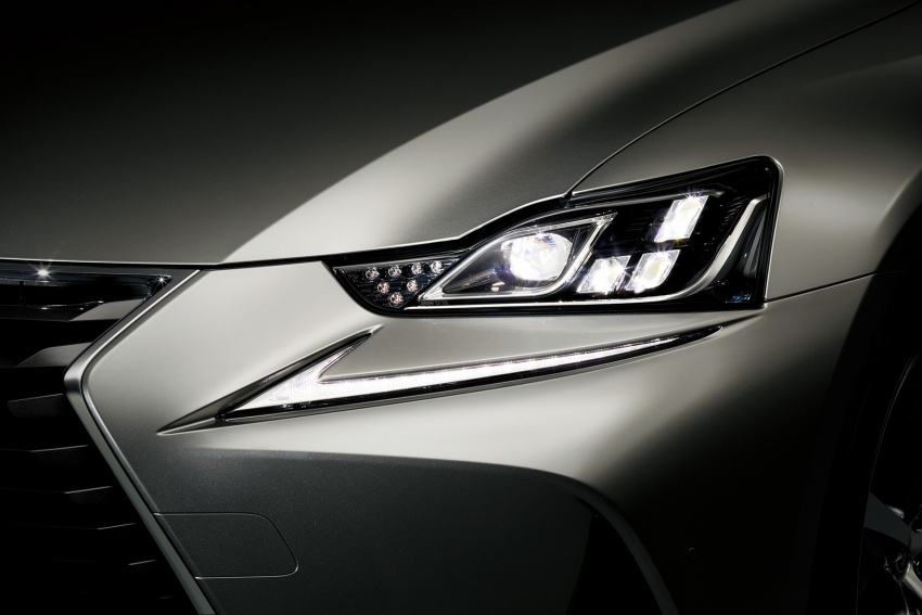 Lexus IS facelift – minor change goes on sale in Japan 566476