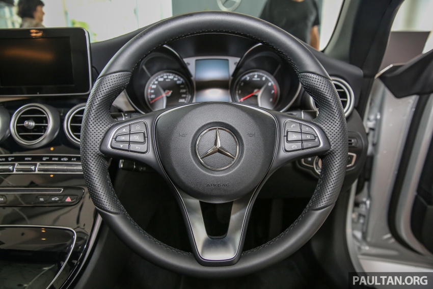 GALLERY: Mercedes-Benz C200 Cabriolet up close 567939