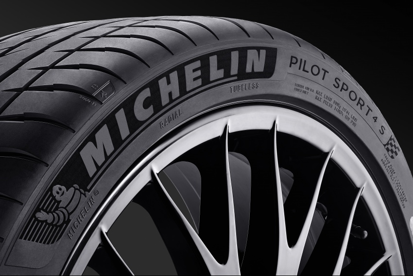 Michelin Pilot Sport 4 S tyre replaces Pilot Super Sport 561650