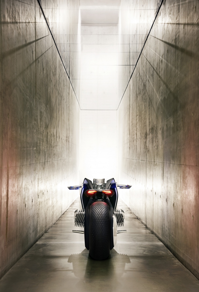 BMW Motorrad Vision Next 100 – the future of motorcycles is nothing like you ever dreamed 562305