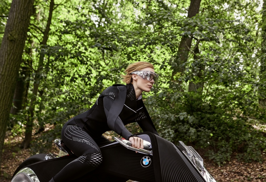 BMW Motorrad Vision Next 100 – the future of motorcycles is nothing like you ever dreamed 562314