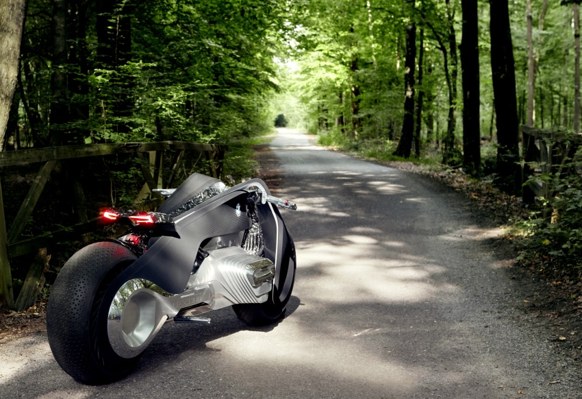 BMW Motorrad Vision Next 100 – the future of motorcycles is nothing like you ever dreamed 562321