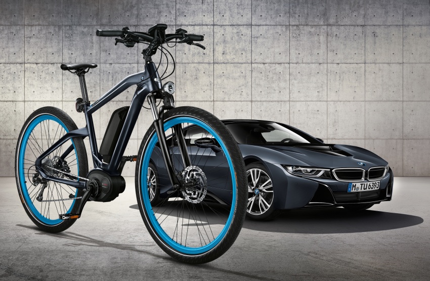 2016 BMW i8 gets matching limited Cruise e-Bike 560189