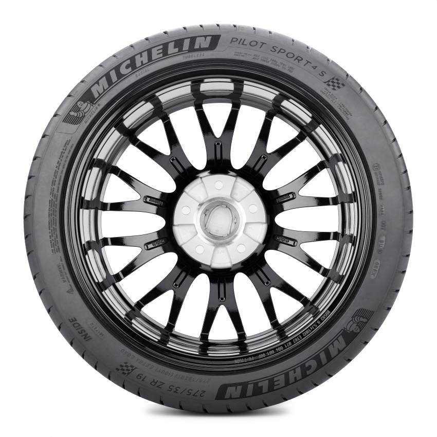 Michelin Pilot Sport 4 S tyre replaces Pilot Super Sport 561607