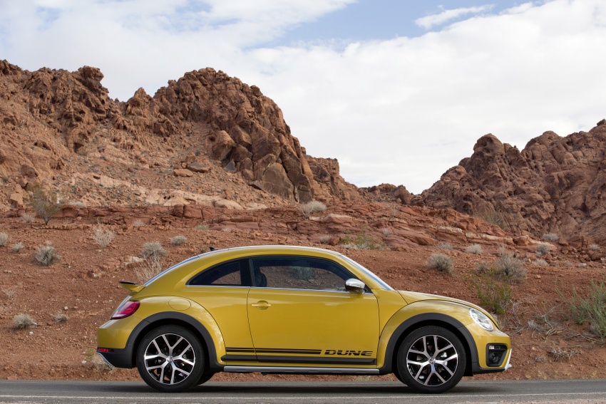Volkswagen Beetle Dune 1.8 TSI dikesan di oto.my, harga RM200k – dilancarkan di M’sia tidak lama lagi? 571233