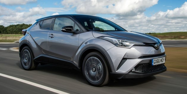 2016-toyota-c-hr-exterior-dynamic-bm-01