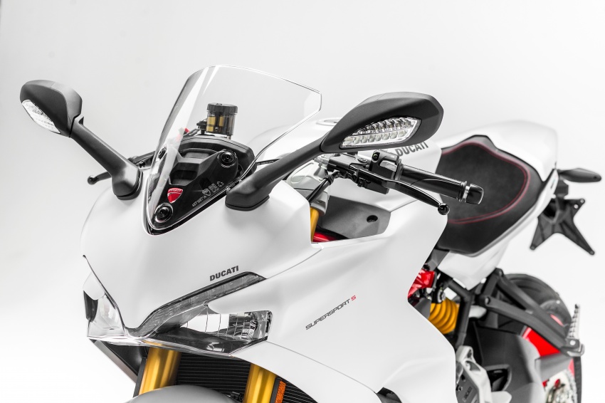 2017 Ducati Supersport voted best of show at EICMA 579780
