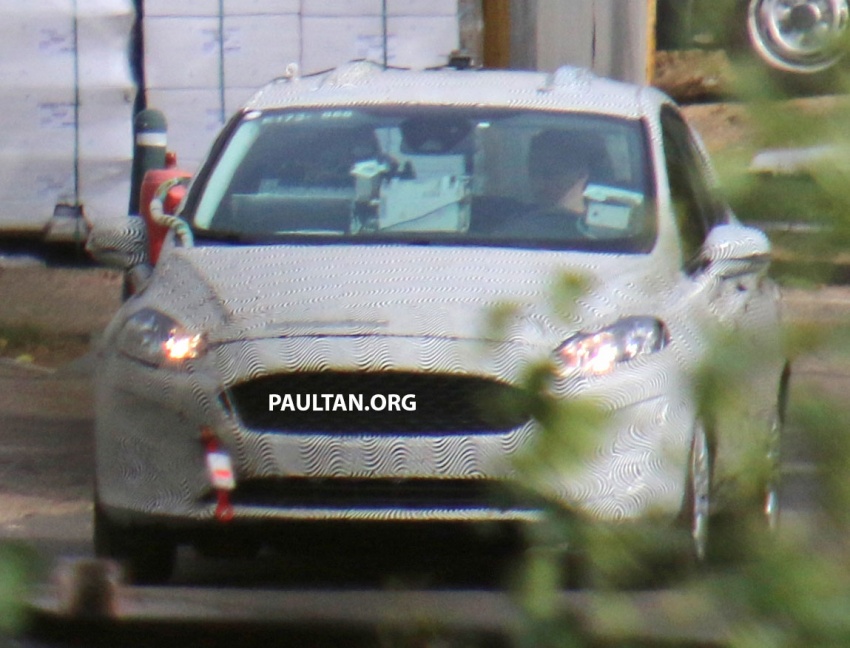 SPIED: Next-generation Ford Fiesta with less disguise 574985